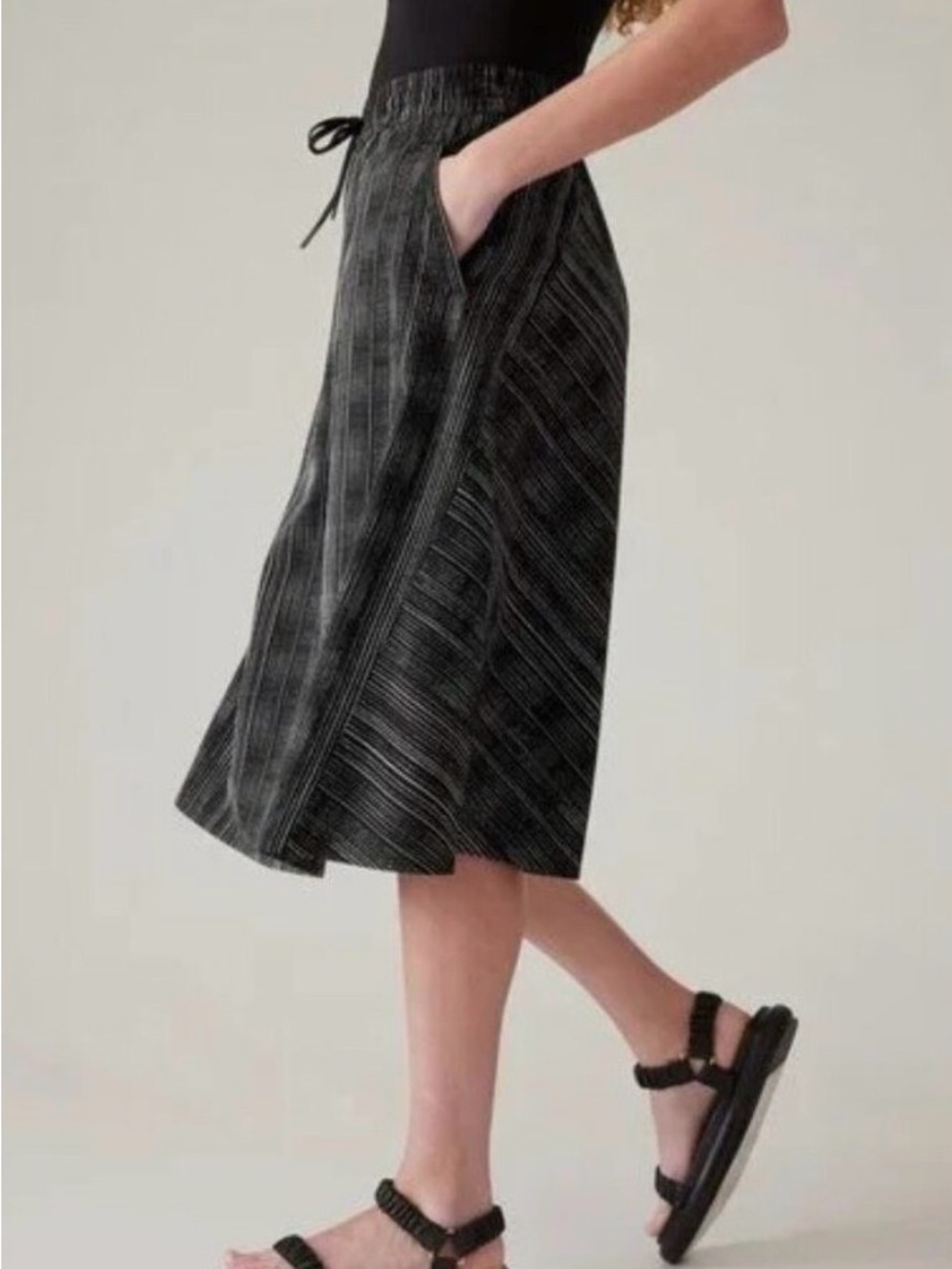 Athleta Arrival Black Striped Midi Skirt with Drawstring Waist